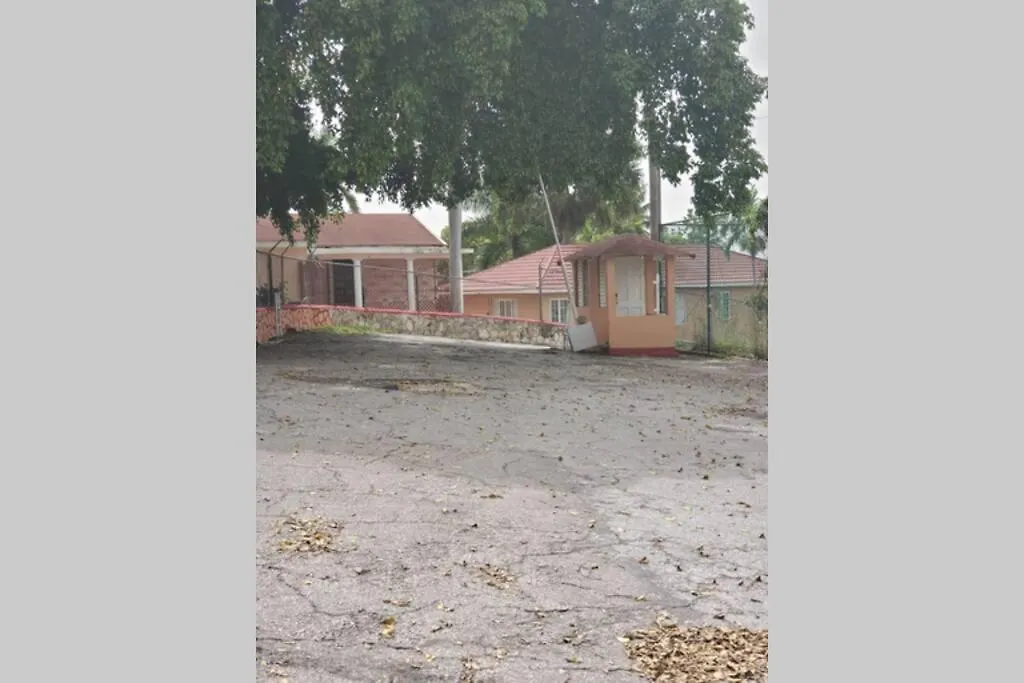 Racquet Club Must Stay #2 Beds Montego Bay Jamaica